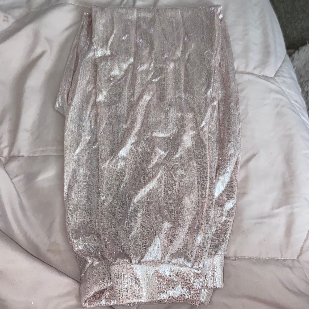 Light pink jegging pants